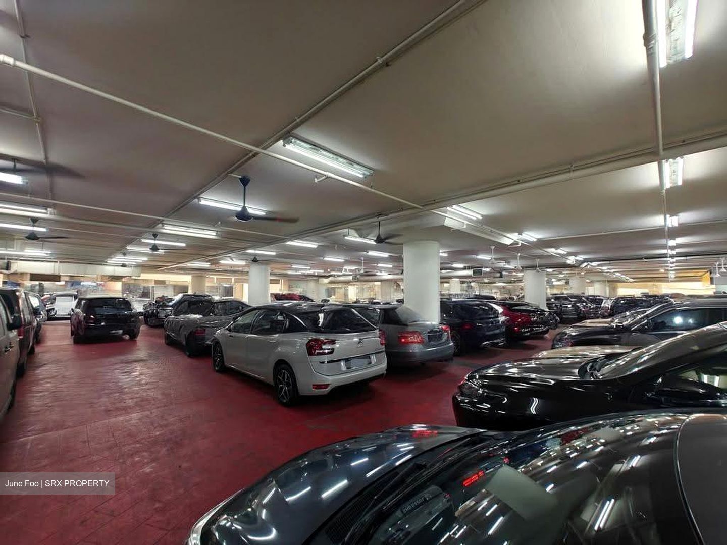 Automobile Megamart (D14), Factory #638502741